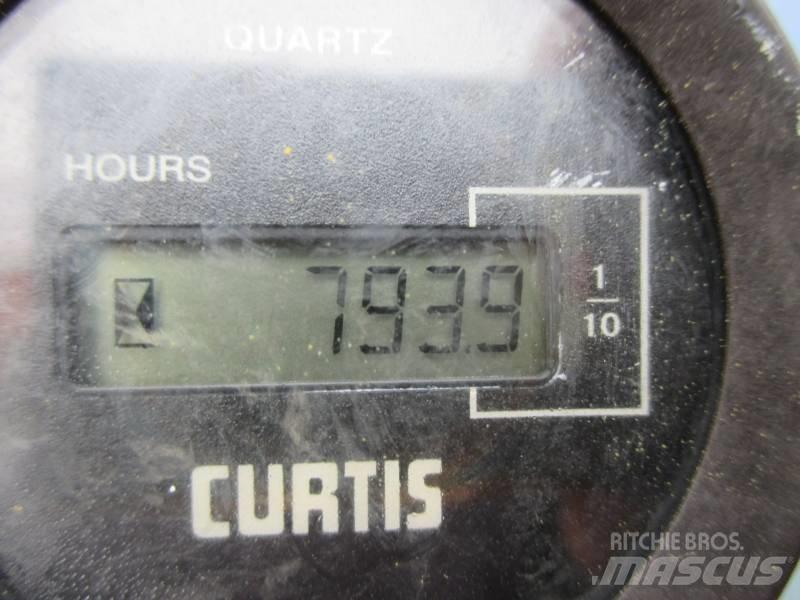 Haulotte HA 12 CJ رافعات سلة مفصلية