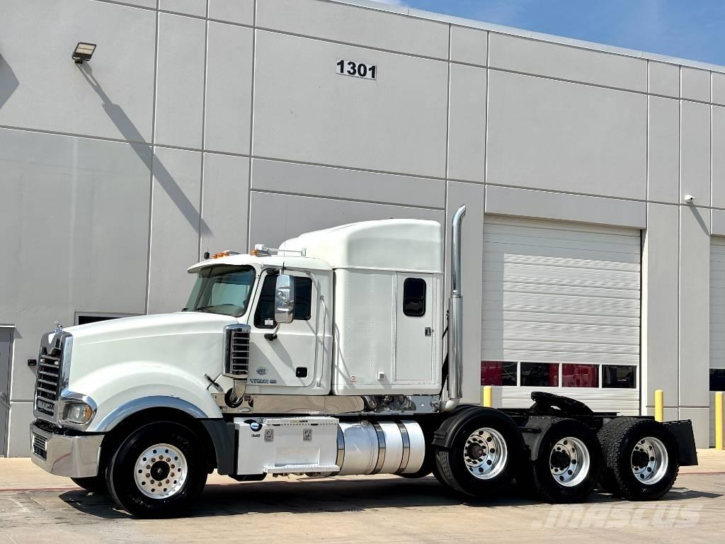 Mack Titan TD 713 وحدات الجر