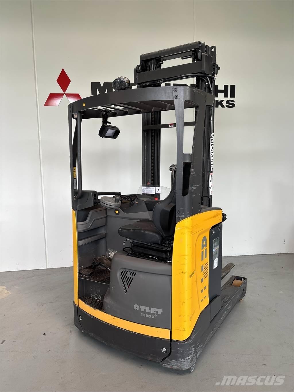Atlet UMS160 شاحنة مناولة
