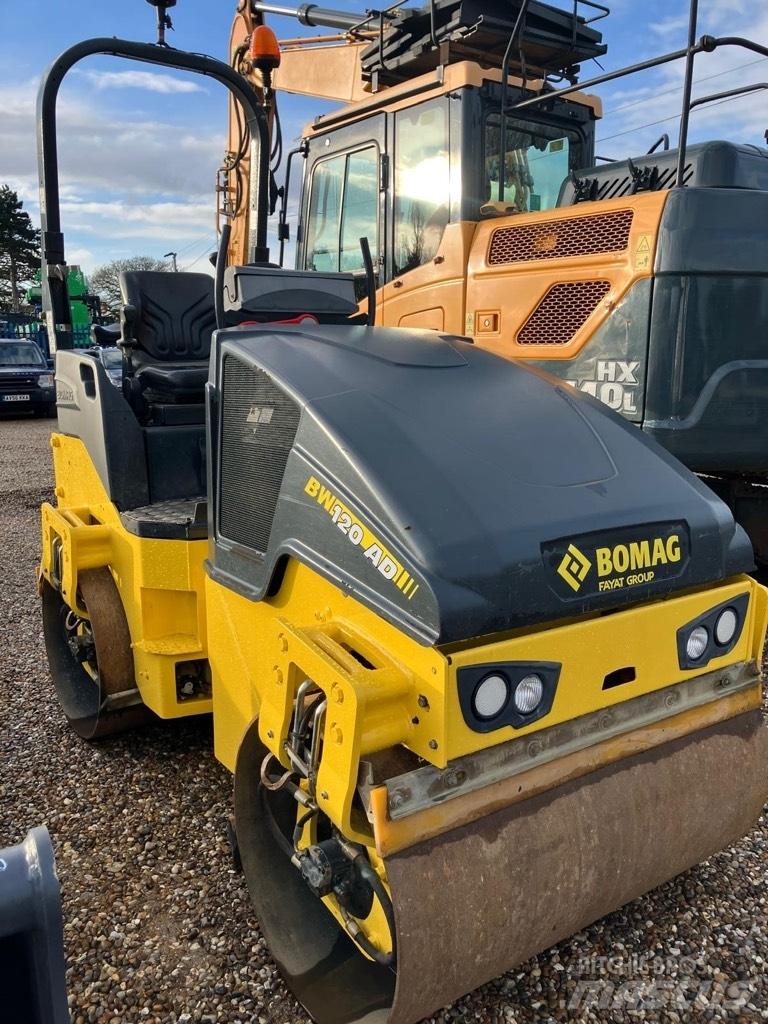 Bomag BW 120 AD-5 مداحل ثنائية الاسطوانة