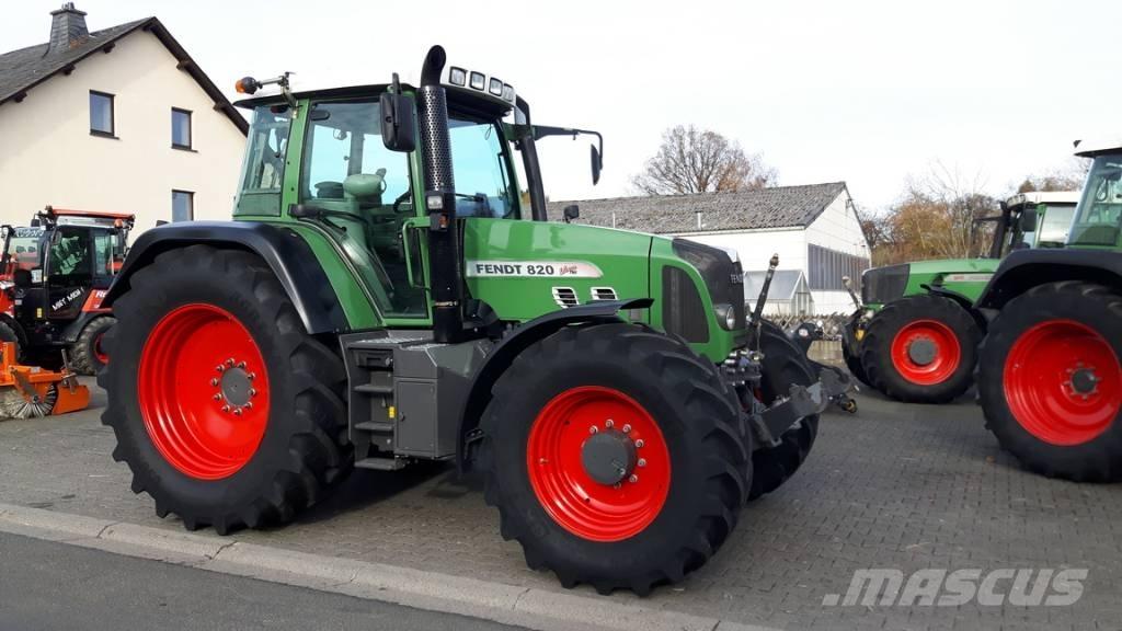 Fendt 820 Vario TMS الجرارات
