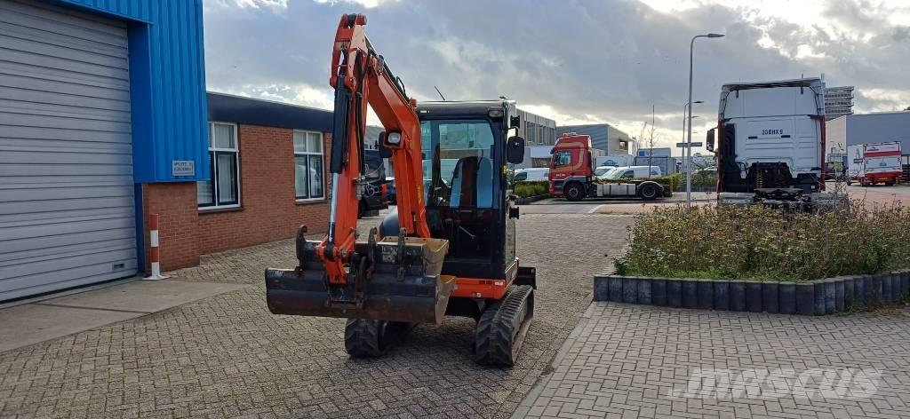 Kubota U 27-4 حفارات صغيرة أقل من 7 طن (حفارات صغيرة)