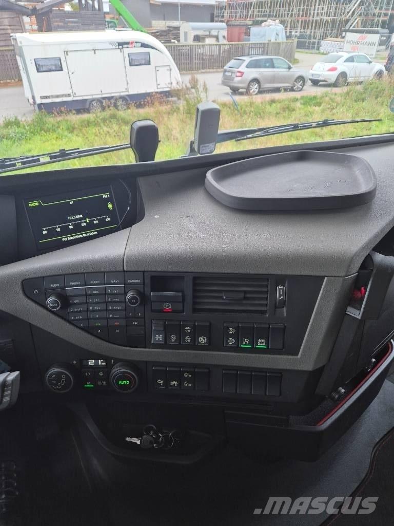 Volvo FH 460 6x4 شاحنات أشجار