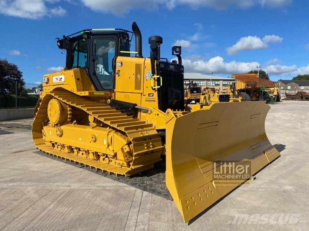 CAT D 6 LGP بلدوزرات مجنزرة