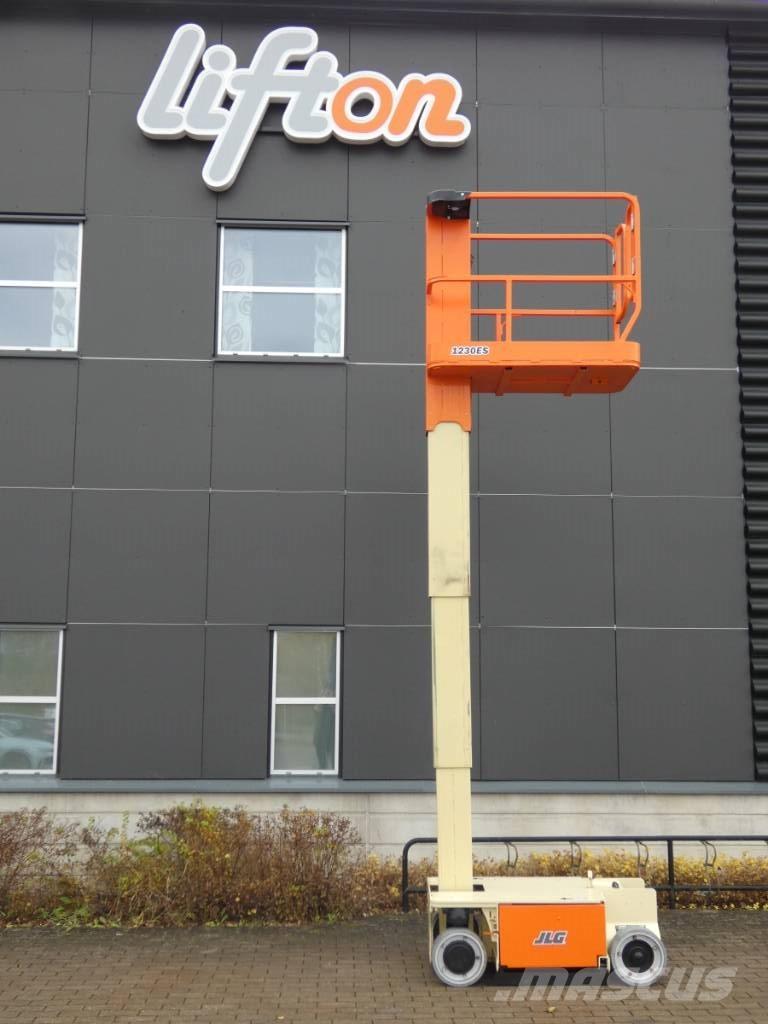 JLG 1230 ES رافعات مقصية الشكل