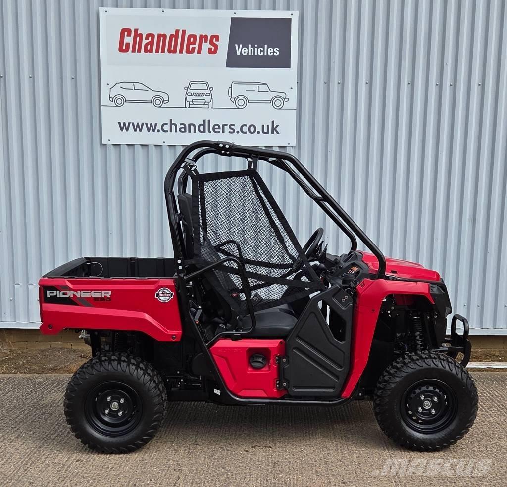 Honda Pioneer ماكينات منفعة عامة