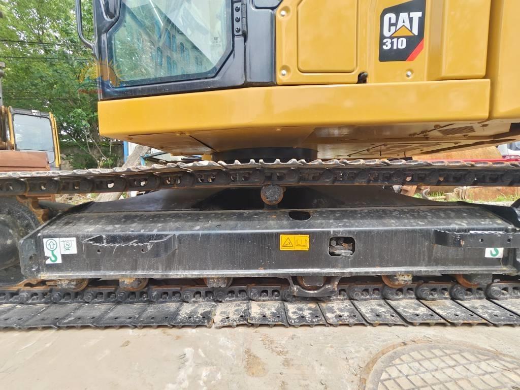 CAT 310 حفارات زحافة