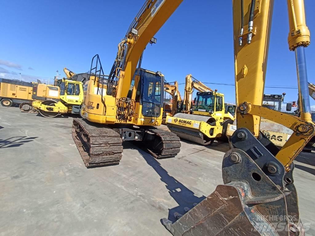 Komatsu PC 138 US-10 حفارات زحافة