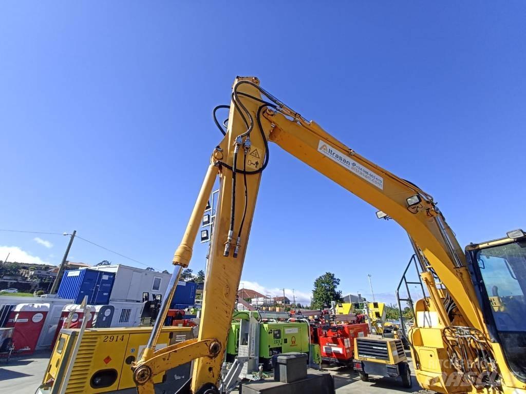 Komatsu PC 138 US-10 حفارات زحافة