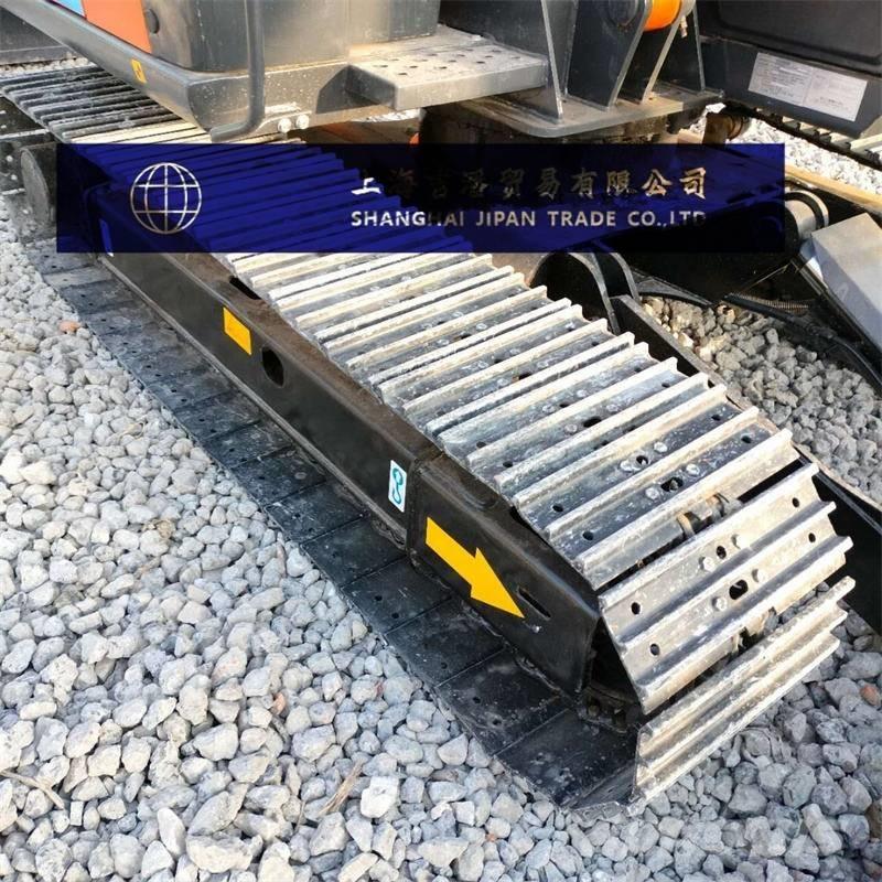 Hitachi ZX 70 حفارات وسط 7 طن - 12 طن