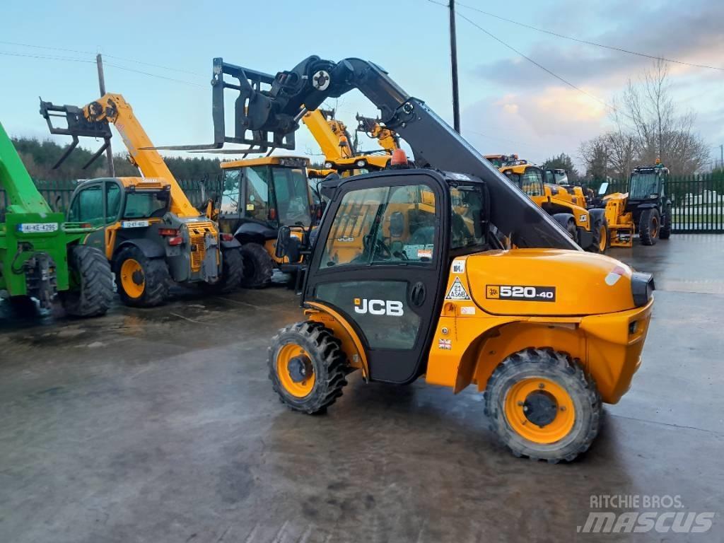 JCB 520-40 معدات مناولة لأغراض الزراعة