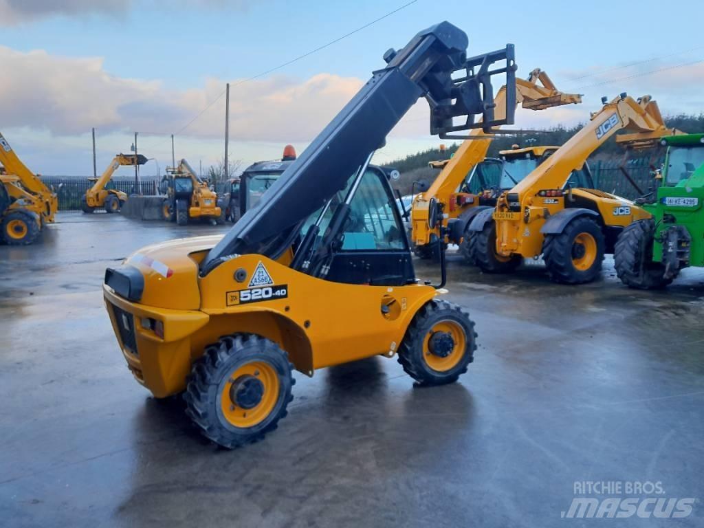 JCB 520-40 معدات مناولة لأغراض الزراعة
