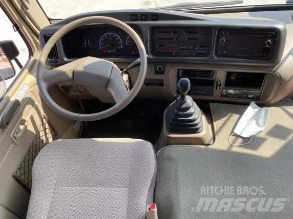 Toyota Coaster Bus حافلة صغيرة