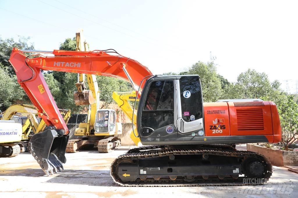 Hitachi ZX 200 LC-6 حفارات زحافة