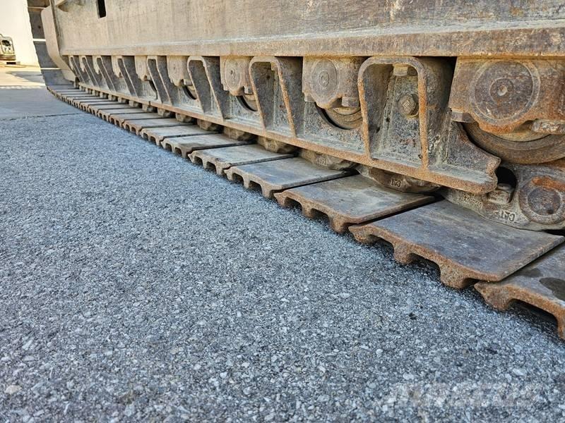 CAT 336 FLN حفارات زحافة