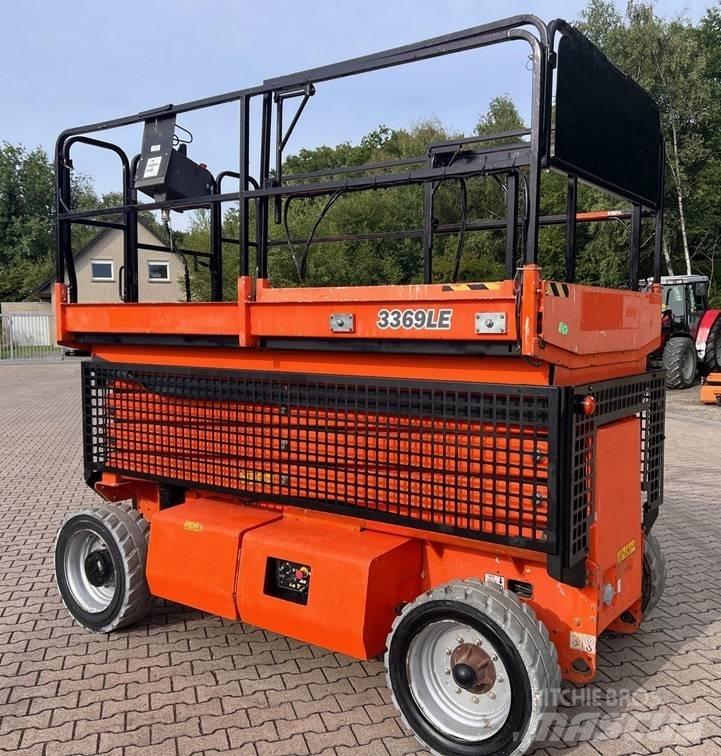 JLG 3369 LE رافعات مقصية الشكل