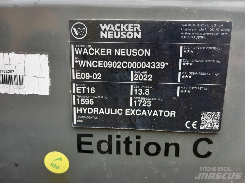 Wacker Neuson ET16 حفارات زحافة