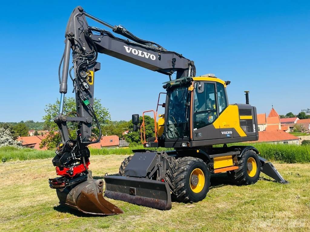 Volvo EW 160 E حفارات بعجل
