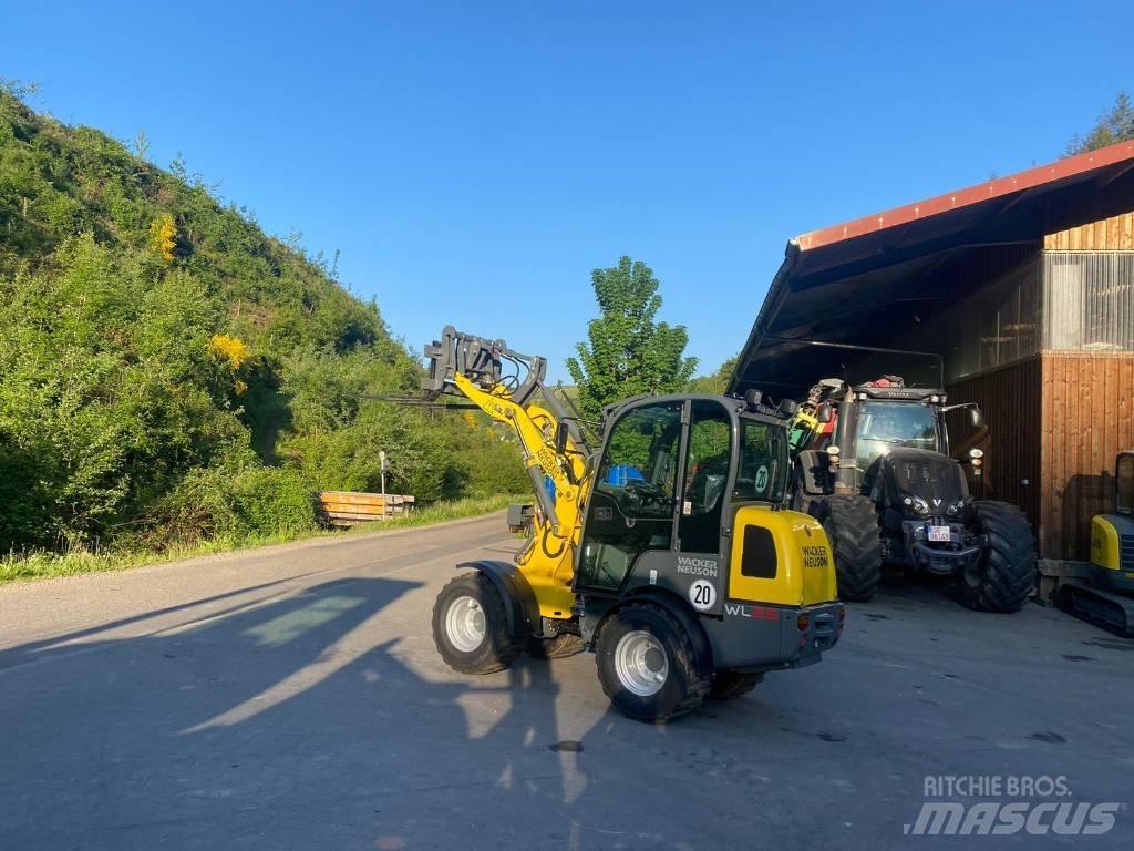 Wacker Neuson WL 25 لوادر بعجل