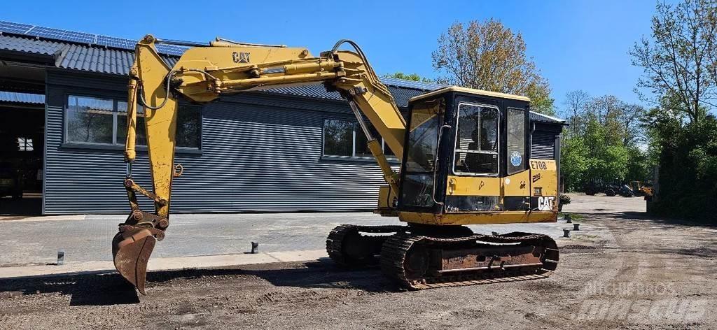 CAT E 70 B حفارات وسط 7 طن - 12 طن