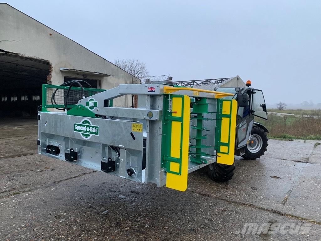  Spread-a-Bale Mini آلات تمزيق الحزم وتقطيعها ونشرها