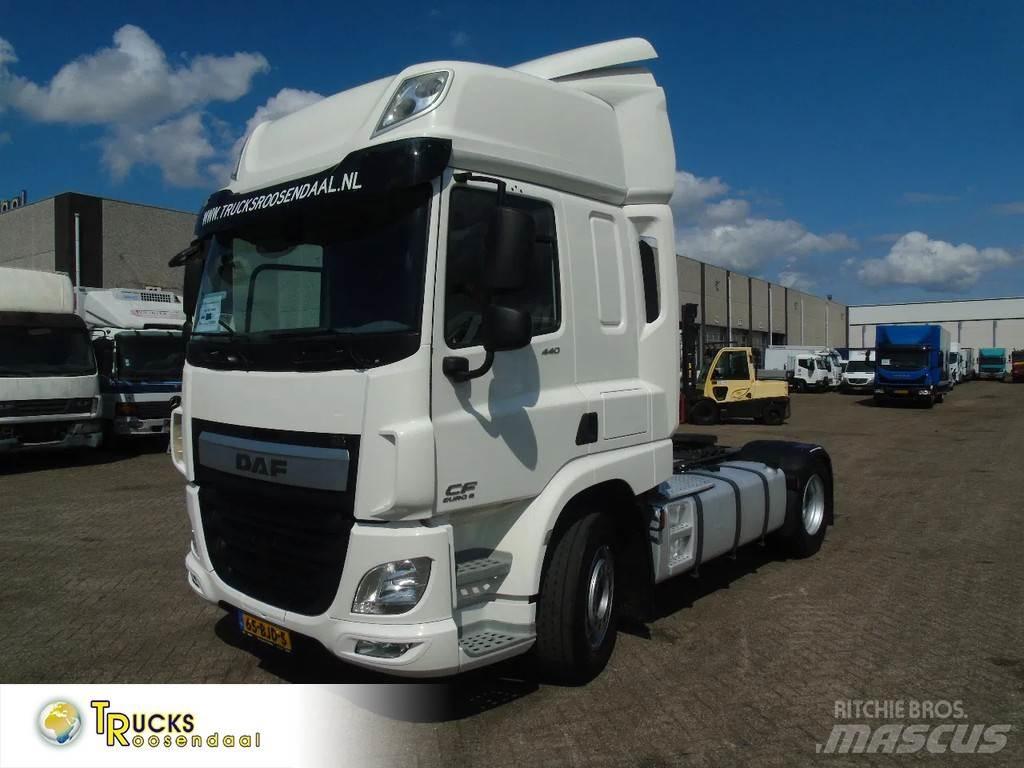 DAF CF 440 + EURO 6 وحدات الجر