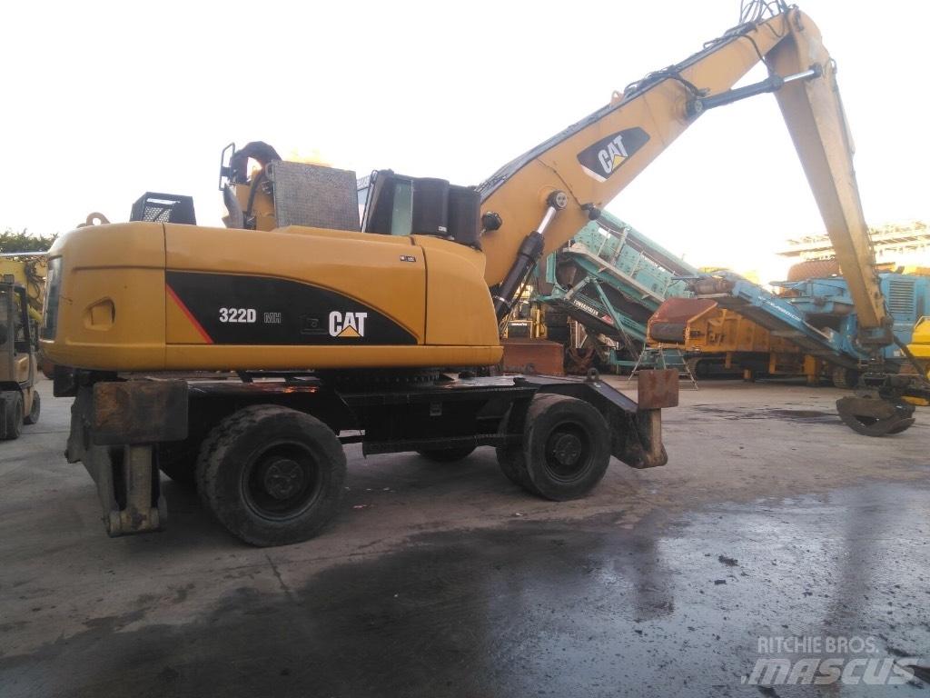 CAT M 322D MH مناولات المخلفات / مناولات صناعية