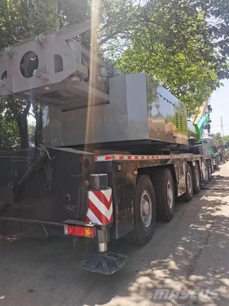 Zoomlion 220 Ton رافعات صالحة لكل أنواع الطرق