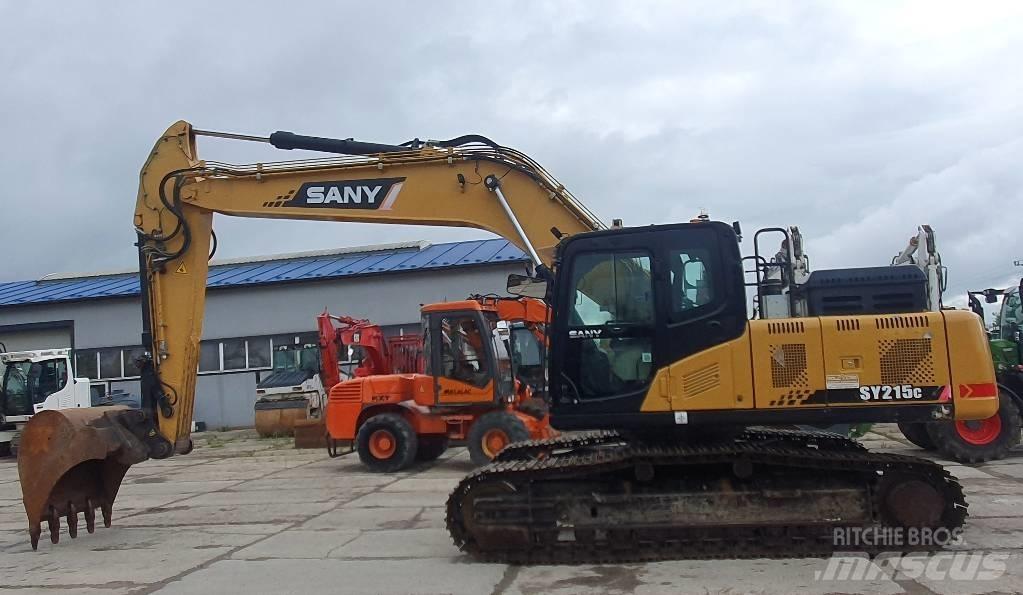Sany SY 215 C حفارات زحافة
