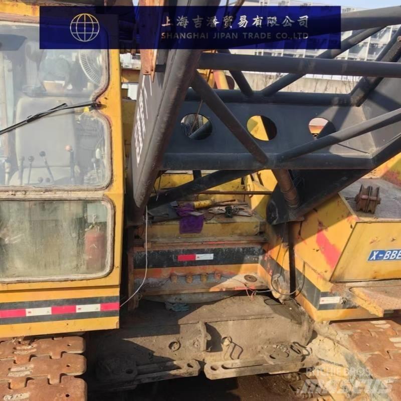 Hitachi KH180 رافعات مجنزرة
