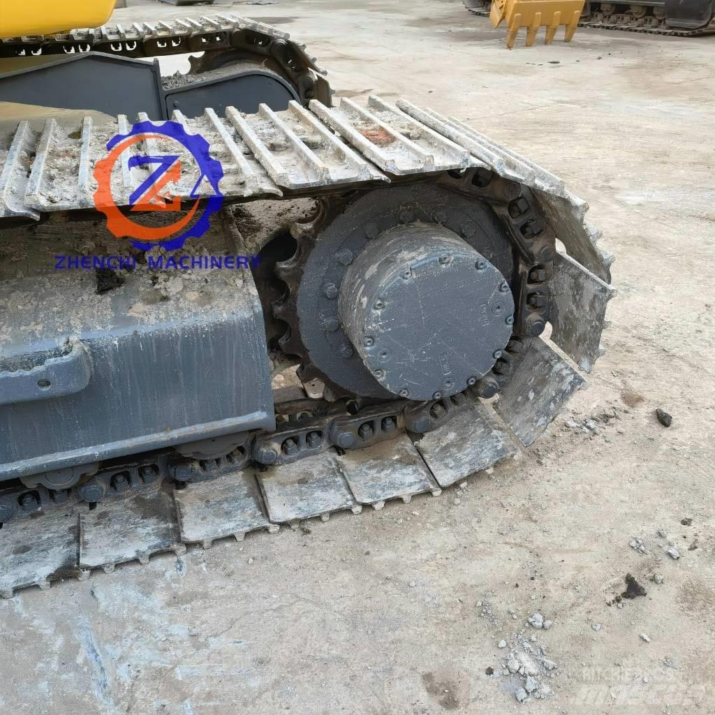 Komatsu PC 128 US حفارات زحافة