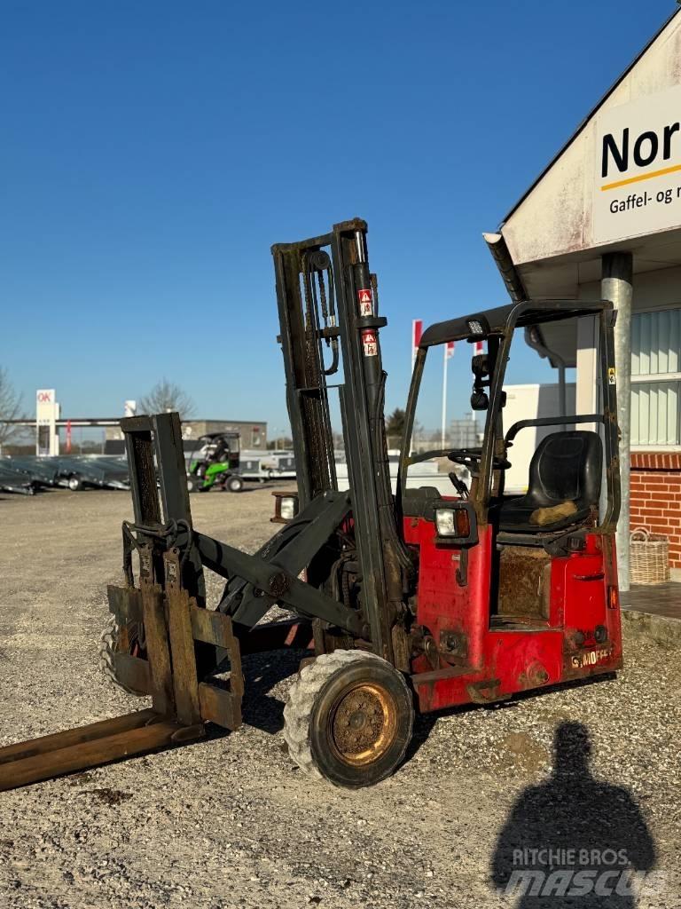 Moffett M4 25.3 شاحنات الديزل