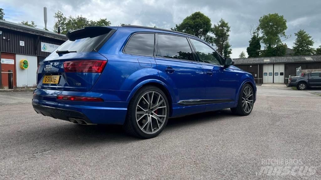 Audi SQ7 سيارات