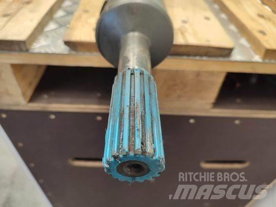 Manitou ML 625  shaft محور العجلة
