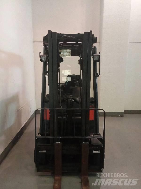 Linde H 20 D-01 شاحنات الديزل