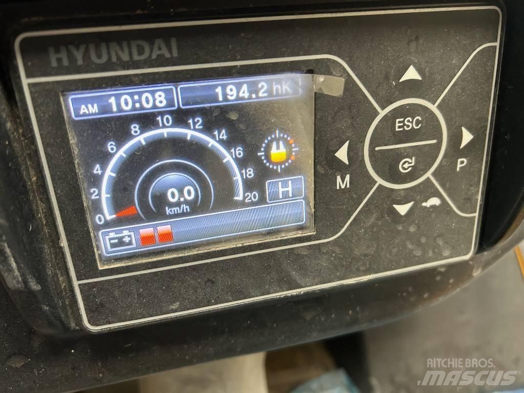 Hyundai Genuine شاحنات ذات رافعات شوكية تعمل بالكهرباء