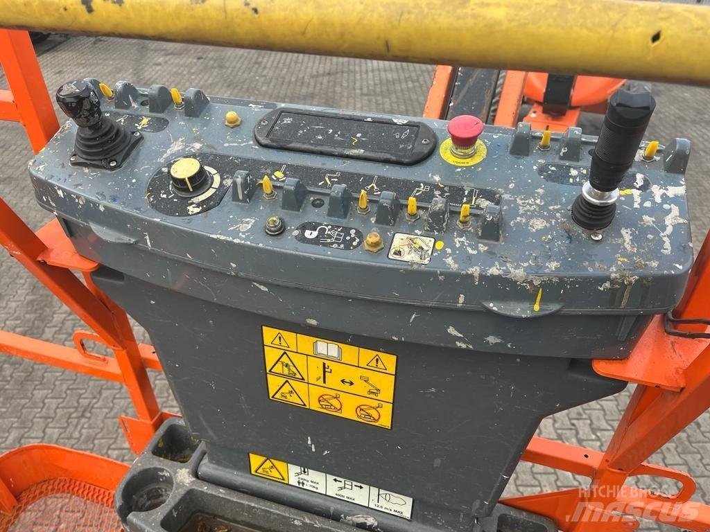 JLG M 600 JP رافعات سلة مفصلية