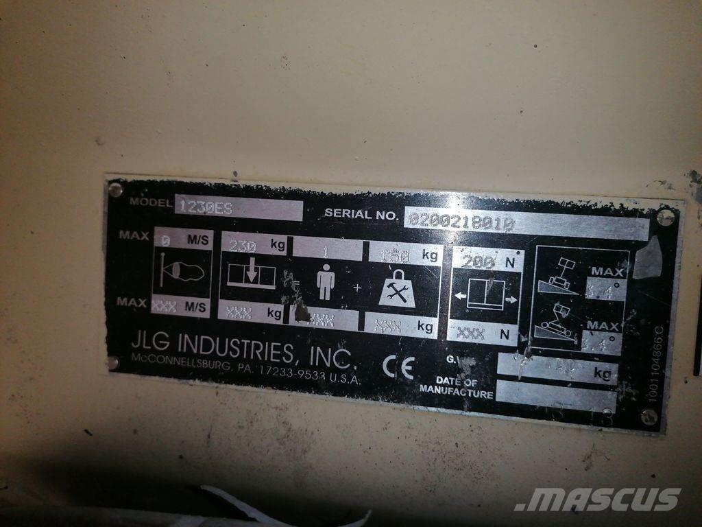 JLG 1230ES رافعات ومنصات أخرى