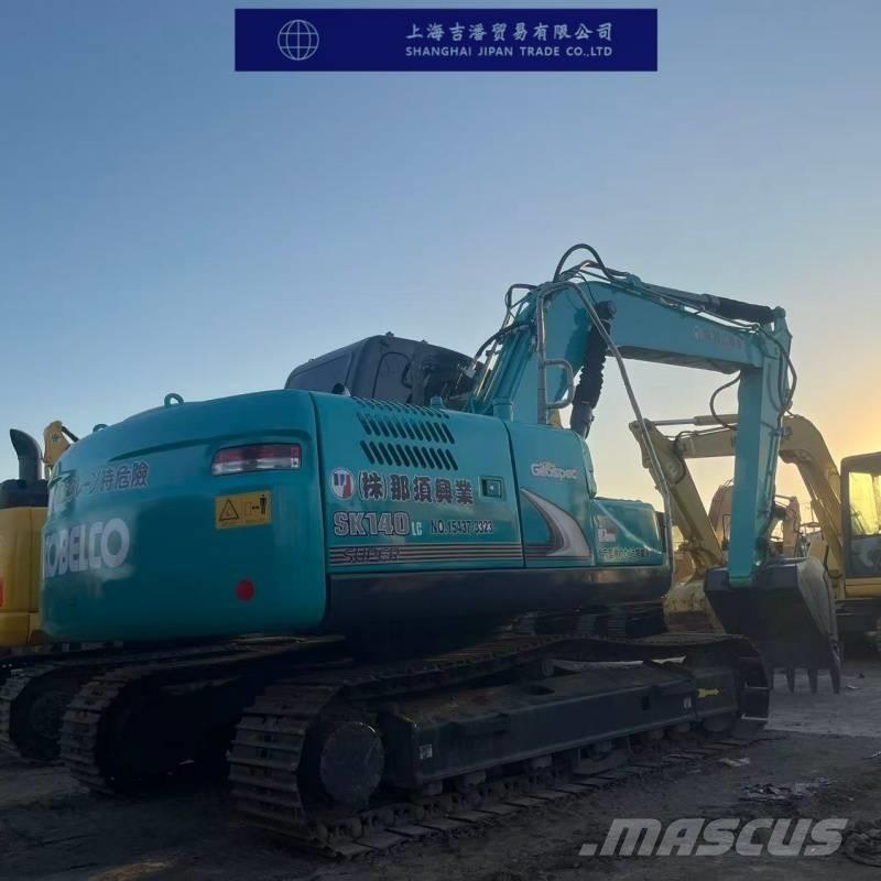 Kobelco SK 140 حفارات وسط 7 طن - 12 طن