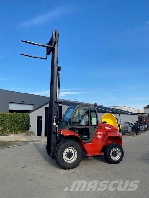 Manitou M 30.4 شاحنات الطرق الوعرة