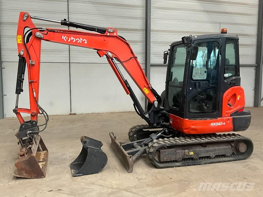 Kubota KX 042-4 حفارات صغيرة أقل من 7 طن (حفارات صغيرة)