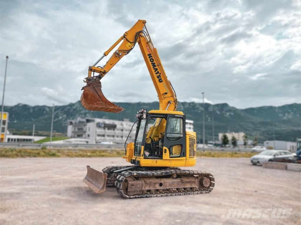 Komatsu PC 138 US حفارات زحافة
