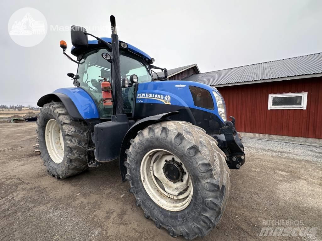 New Holland T 7.185 الجرارات