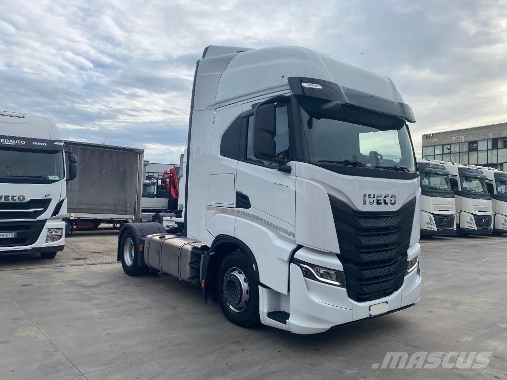 Iveco S-Way 530 وحدات الجر