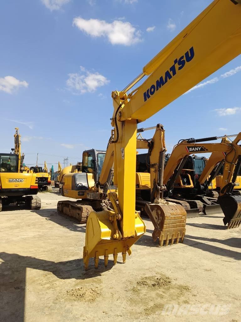 Komatsu PC 70 حفارات وسط 7 طن - 12 طن