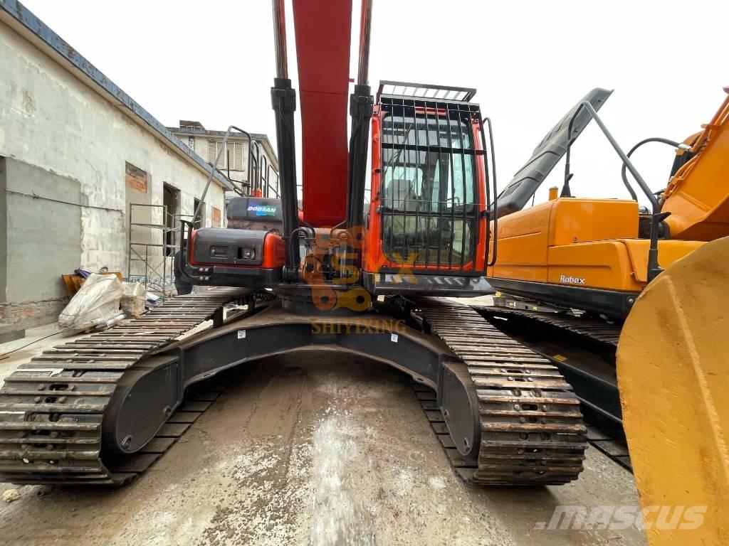 Doosan DX 300LCA حفارات زحافة