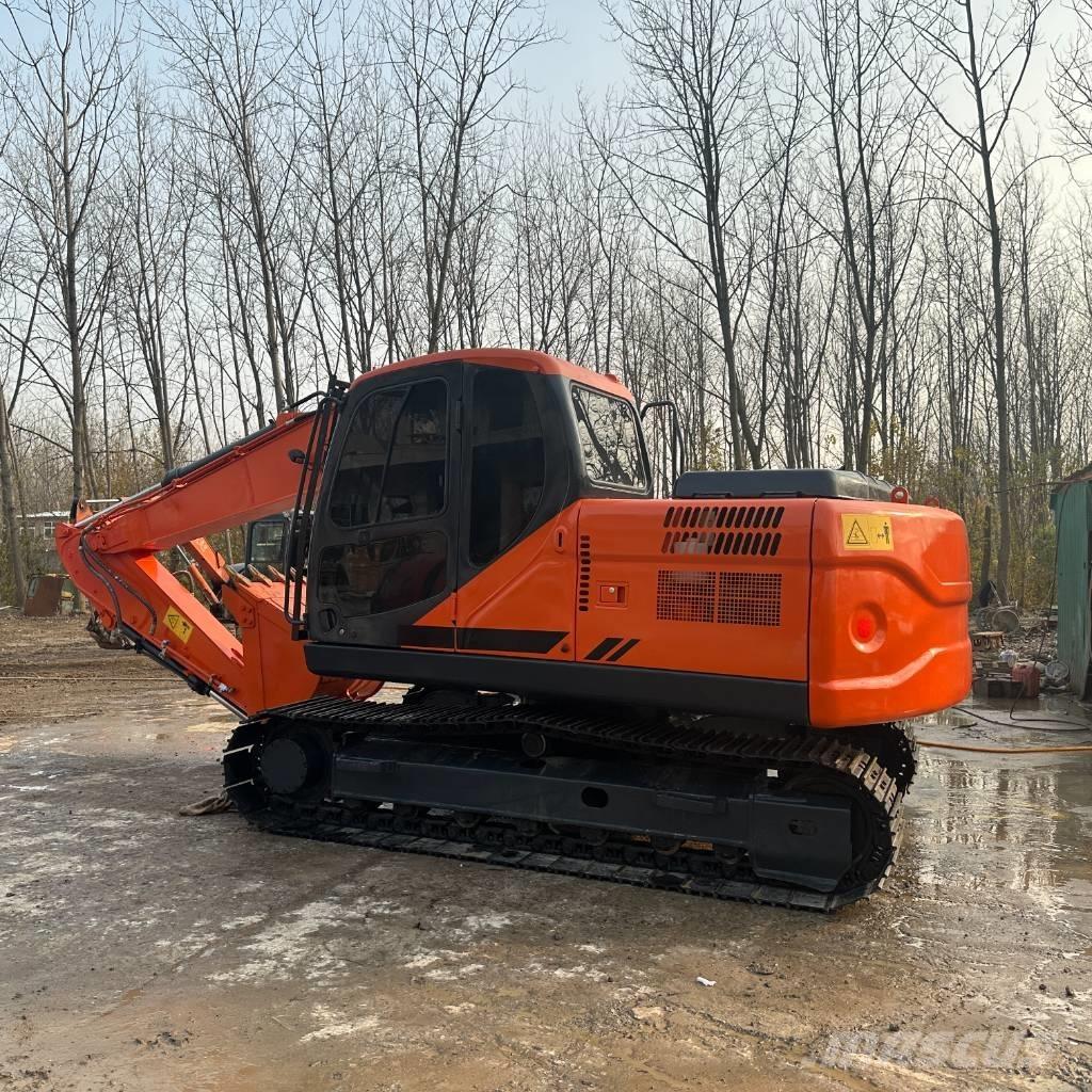 Doosan DX140 حفارات زحافة