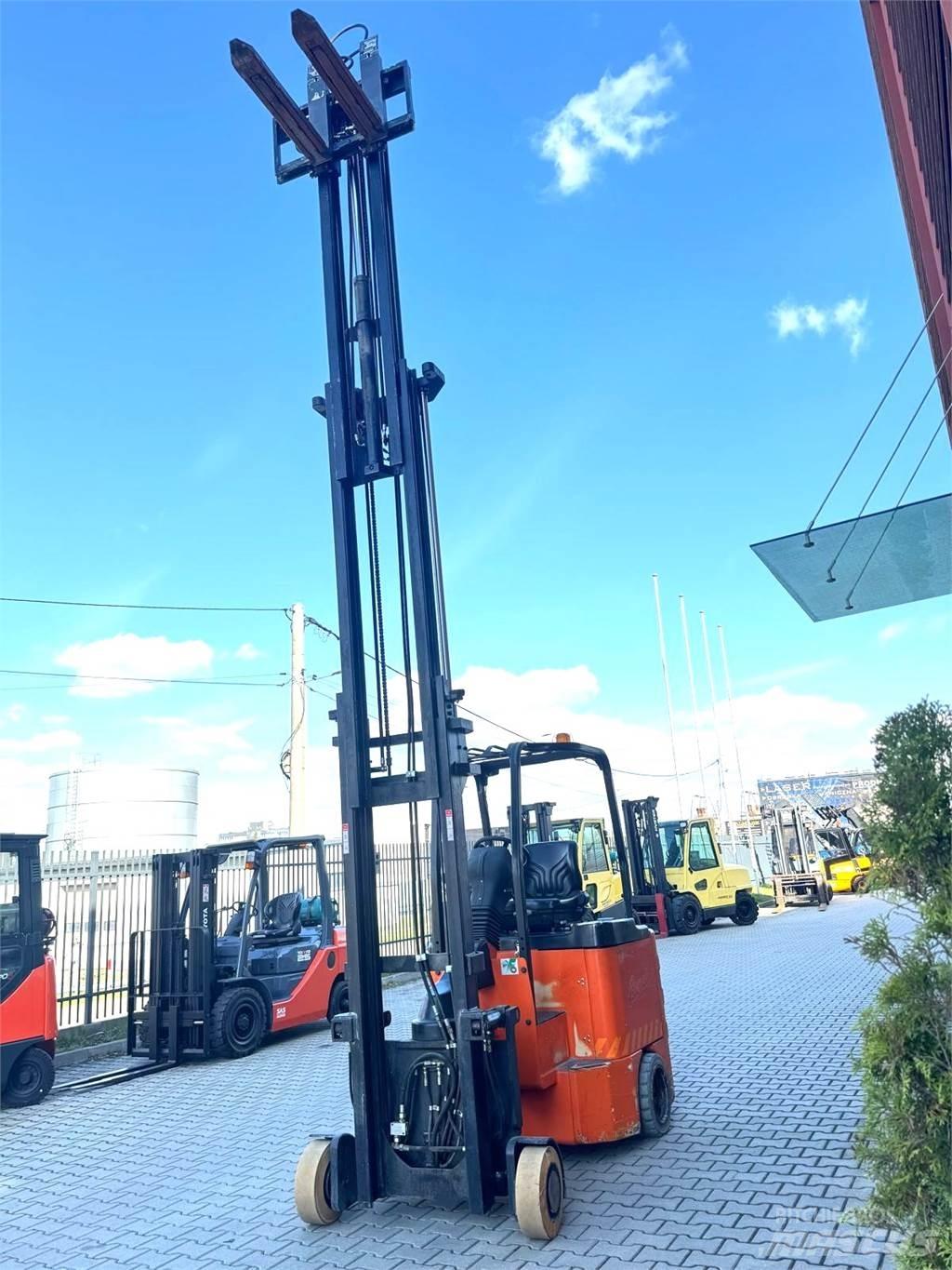  BE 40AC-RM شاحنة الممرات الضيقة