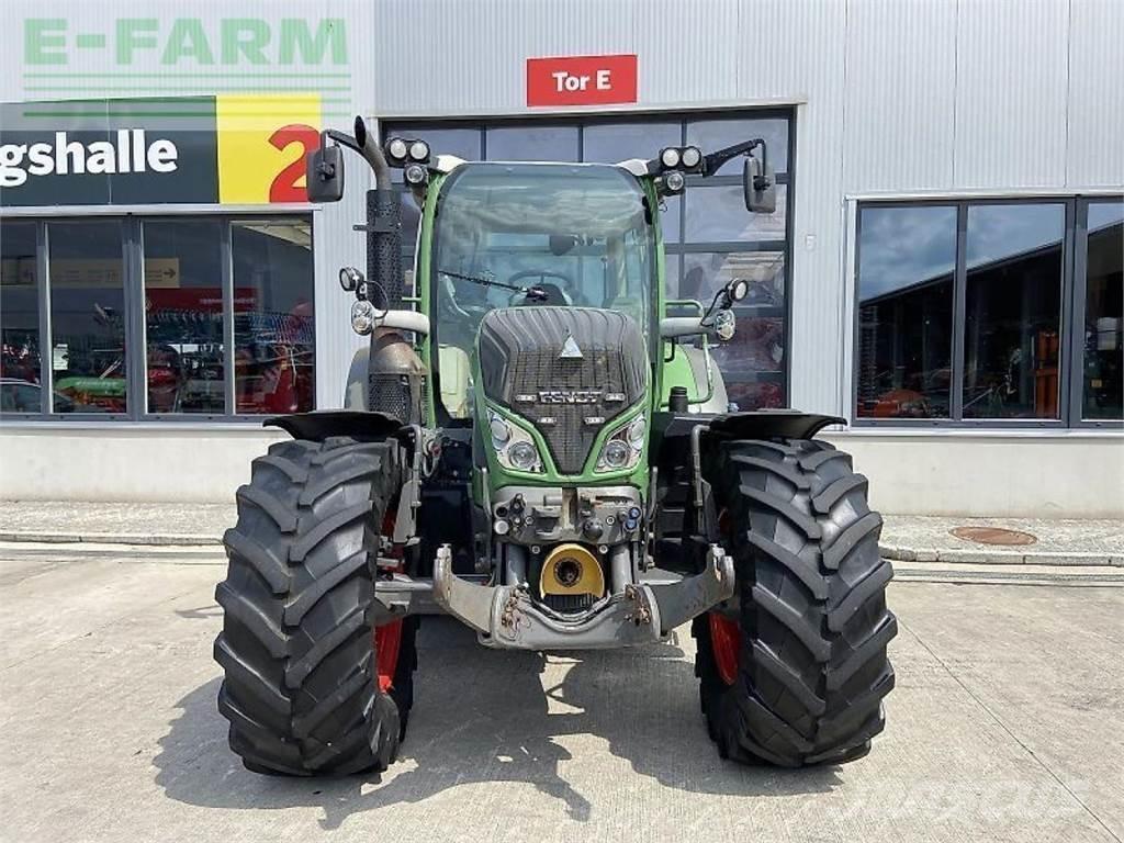 Fendt 516 vario الجرارات
