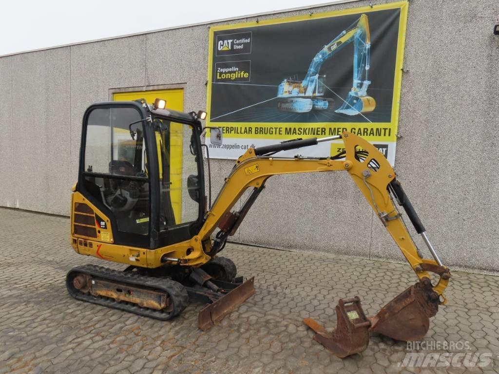 CAT 301.7 D حفارات صغيرة أقل من 7 طن (حفارات صغيرة)